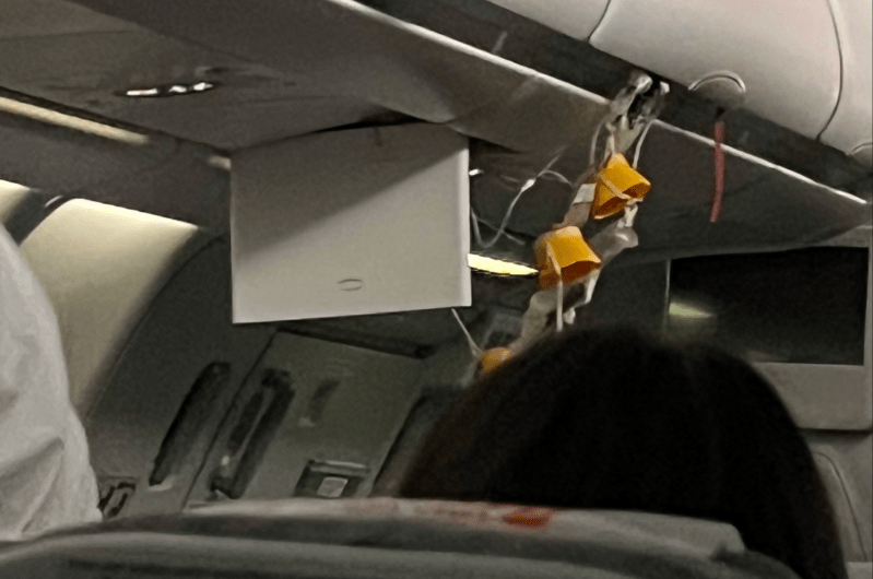 Turbulencias durante vuelo con destino a Buenos Aires dejan 12 heridos. Foto de Twitter @adrianceitor_