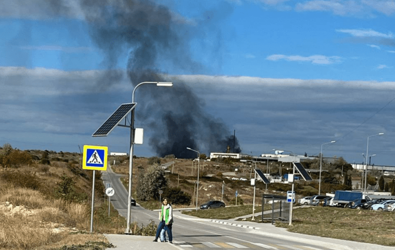 Ucrania confirma daños en cuatro buques rusos en bahía de Sebastopol. Foto de EFE