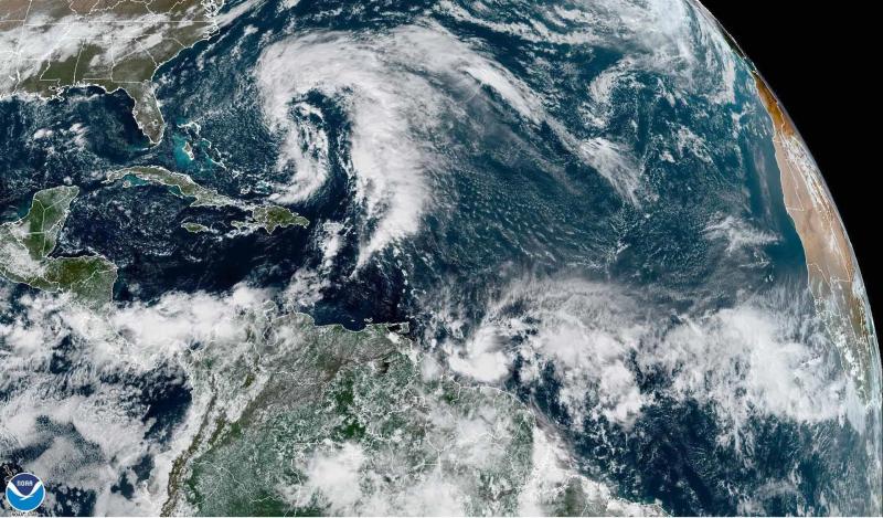 tormenta subtropical Nicole