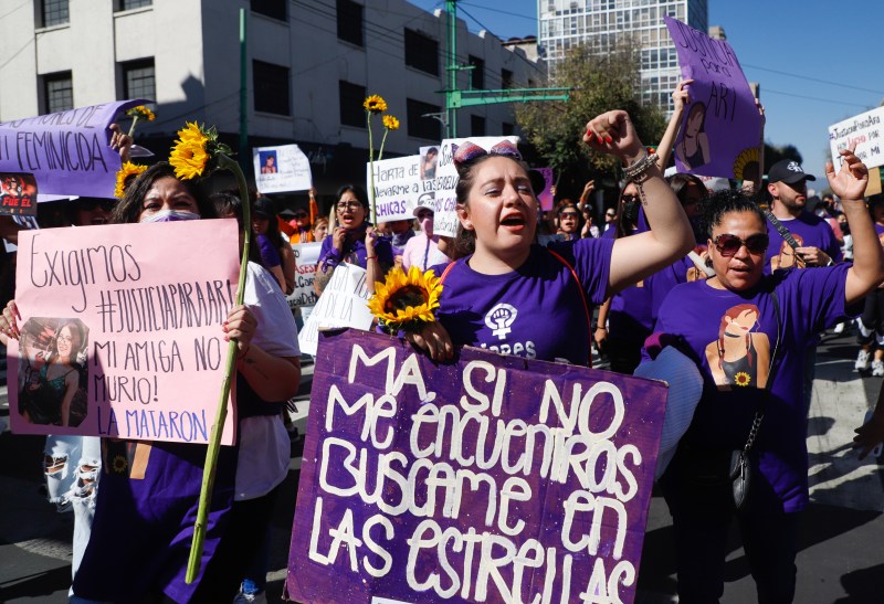 Marcha por el feminicidio de Ariadna Fernanda. Foto de EFE