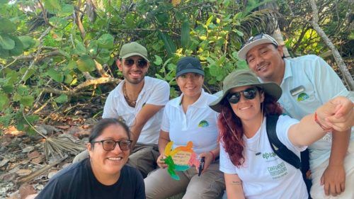 Fundación ecológica recibe en Playa del Carmen a universitarios mexiquenses
