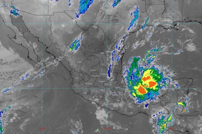 Lisa causará lluvias intensas en el sureste de México como depresión tropical