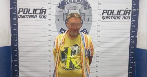 Arrestan a sonriente “gabacho” vendiendo marihuana en Playa del Carmen