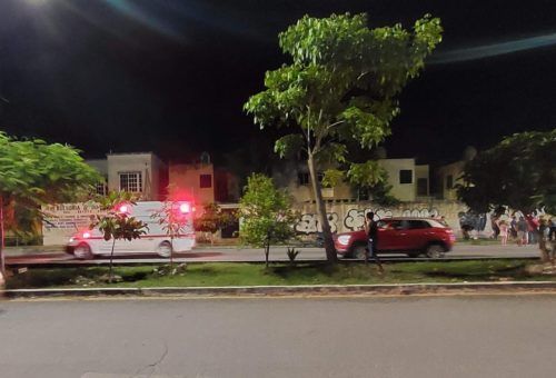 SOLO PORQUE SE ESTACIONA FRENTE A SU CASA || Detienen a sujeto que hirió de muerte a un hombre y mando a otro al hospital