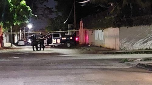 Encuentran restos humanos en bolsas negras tiradas en una calle de Cancún