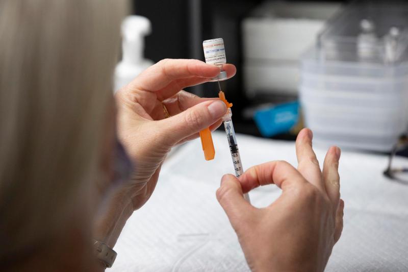 vacuna refuerzo COVID-19