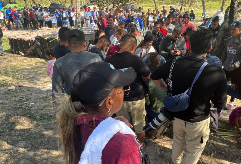 Migrantes varados en la frontera norte pedirán asilo al Gobierno de Canadá. Foto de EFE