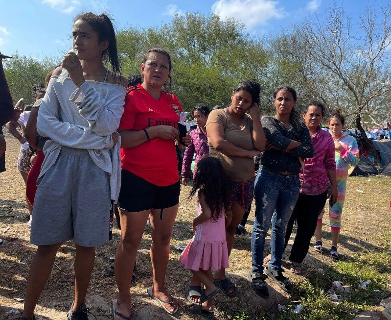 Migrantes varados en la frontera norte pedirán asilo al Gobierno de Canadá. Foto de EFE