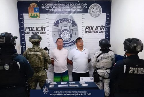 MANEJABAN “ALOCADOS” | Caen tabasqueño y chetumaleño con posesión de narcóticos en Playa del Carmen