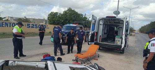 SIN MIEDO AL ÉXITO || Mototaxi de Villas del Sol le deja ir la carrocería a motociclista