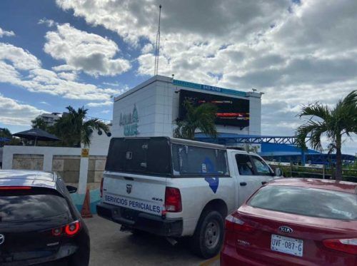 POLICÍA SOLO ACORDONA || Asalta comando armado comercio en la zona turística de Cancún