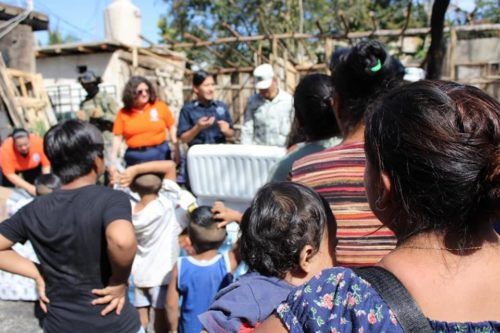 Entregan despensas a damnificados por incendio en Tulum