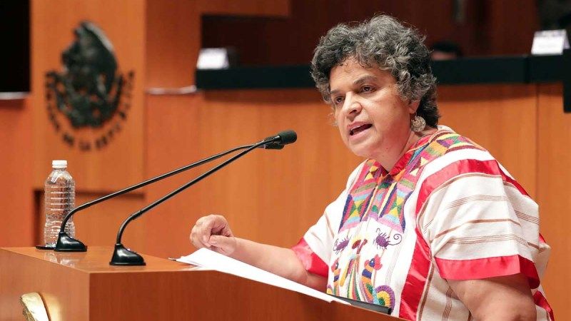 Beatriz Paredes senadora