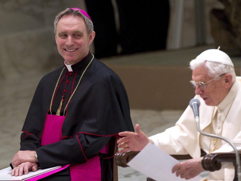 Benedicto XVI pidió la destrucción de sus documentos privados, según su secretario - georg-ganswein-1024x769