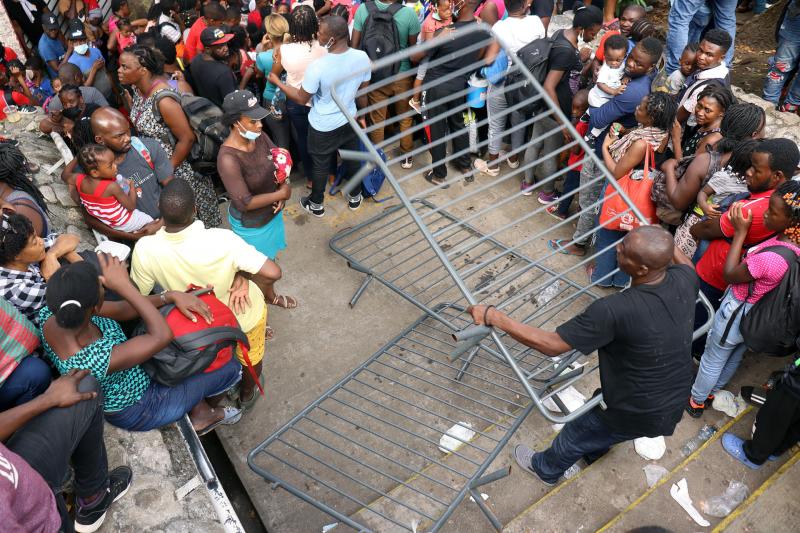 Flujo migratorio récord y crisis sellan el año de México y Centroamérica - crisis-migrante-en-tapachula-chiapas-1024x683