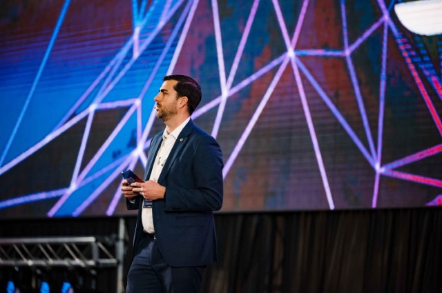 Formar líderes para resolver problemas… que aún no existen - juanpa