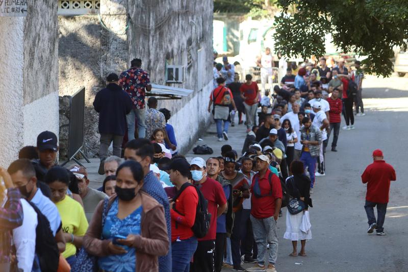 Migrantes desisten de caravanas y se entregan en Chiapas - migrantes-tapachula-chiapas-inm-migracion-2-1024x683