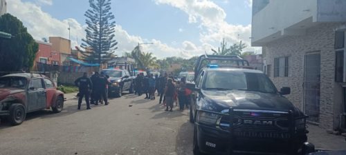 Hombre se quita la vida al colgarse de una soga; familiares intentan linchar a casero