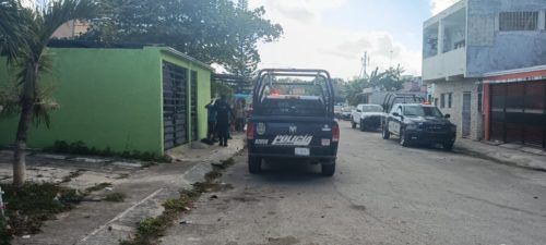 Hombre se quita la vida al colgarse de una soga; familiares intentan linchar a casero