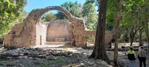 Avanza el mejoramiento de Oxtankah y Chacchoben al sur de Quintana Roo