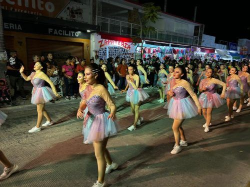 Chetumal vuelve a brillar con su carnaval