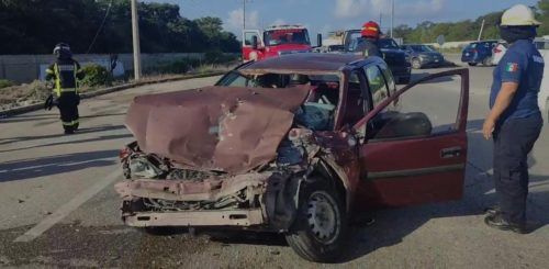 Cuatro personas mal heridas al cruzar van turística sin precaución en la 307