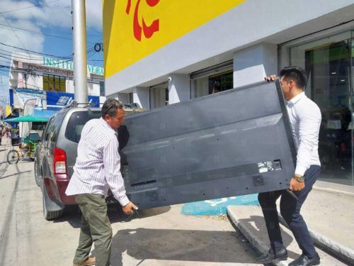 JUSTICIA DIVINA  Embargan tienda Elektra en la ciudad de Cancún