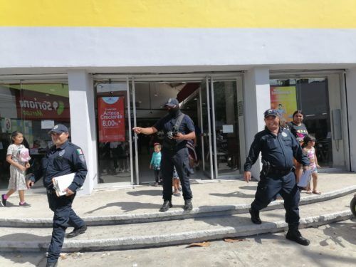 JUSTICIA DIVINA  Embargan tienda Elektra en la ciudad de Cancún