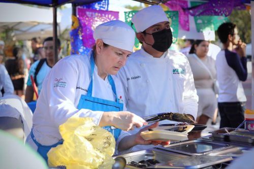 Lili Campos inauguró 8va Feria del Tamal y del Atole