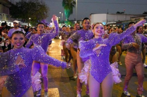 Mara Lezama encabeza colorido y familiar Carnaval Chetumal 2023