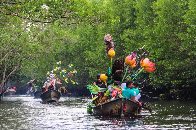 Ambientalistas protegen manglares del sur de México ante el peligro climático - ambientalistas-manglar-cinco-lagunas-comalcalco-tabasco-manglares-2-1024x683