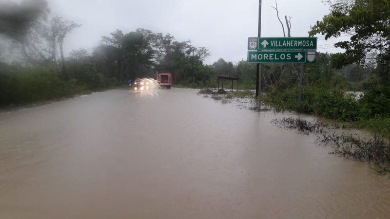 Lluvias provocan cierre de carretera Villahermosa-Teapa, en Tabasco. Foto de Protección Civil Tabasco