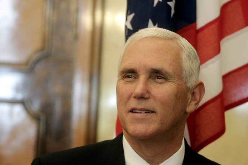 Pence se opondrá a cita a declarar en investigación especial a Trump. Foto de EFE