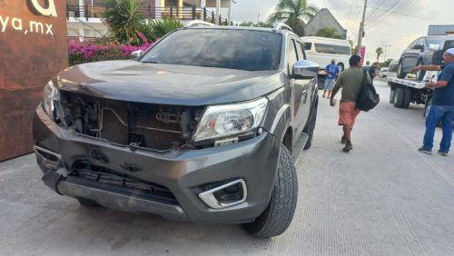 COMO SIEMPRE, IMPRUDENCIA Y EXCESO DE VELOCIDAD Camión Del Valle provoca carambola con cuatro autos más