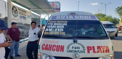 INAUGURAN PARADERO  Los taxistas vamos a trabajar con la ley, la razón y el corazón