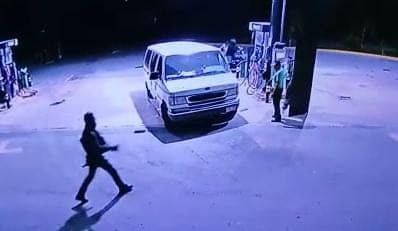NO CONTABAN CON MI ASTUCIA || Asalto a gasolinera en Tulum deja a 2 ladrones heridos de bala y un cliente