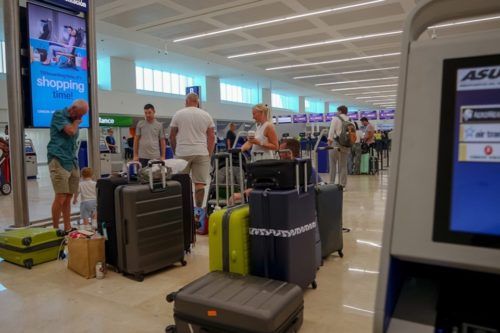 Reporta aeropuerto de Cancún 650 vuelos para este sábado 