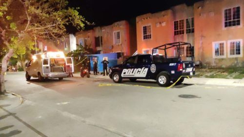 Se cuelga un hombre del cuello con una soga en Villas del Sol