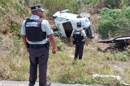 Falta de pericia y exceso de velocidad lo deja fuera de la carretera 307