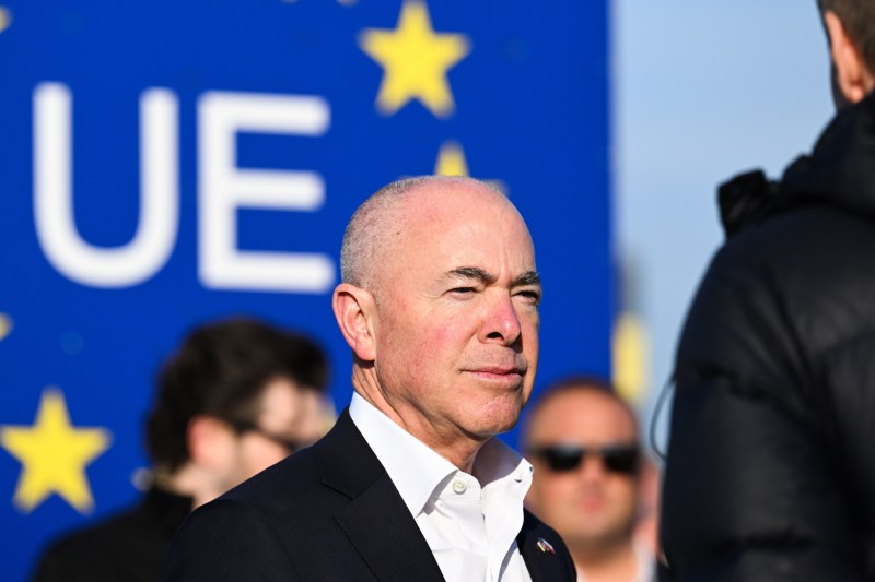 Decomisan más de 400 kilos de fentanilo en primera semana del operativo 'Blue Lotus' en EE.UU. - eeuu-extiende-el-permiso-de-residencia-a-ucranianos-que-entraron-por-mexico-1024x682