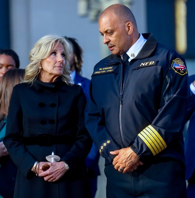 Jill Biden acude a una vigilia en Nashville por víctimas de tiroteo - jill-biden-acude-a-una-vigilia-en-nashville-por-victimas-de-tiroteo-2-1007x1024