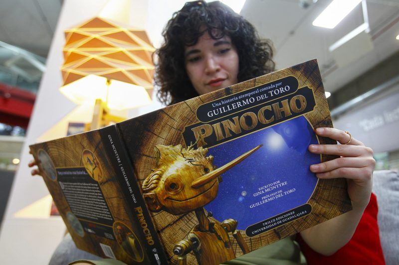 Muestran la aventura de producir 'Pinocchio' en libro. Foto de EFE