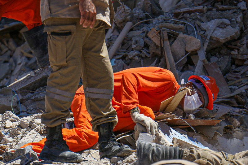 Al menos cinco muertos por desplome de edificio en Brasil - el-desplome-de-un-edificio-residencial-en-brasil-deja-al-menos-cinco-muertos-2-1024x683
