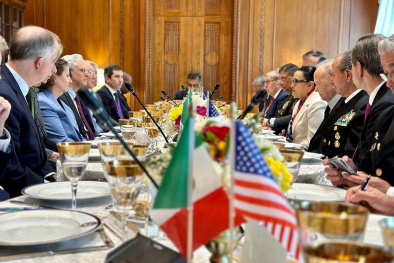 Reunión bilateral México EEUU Salazar