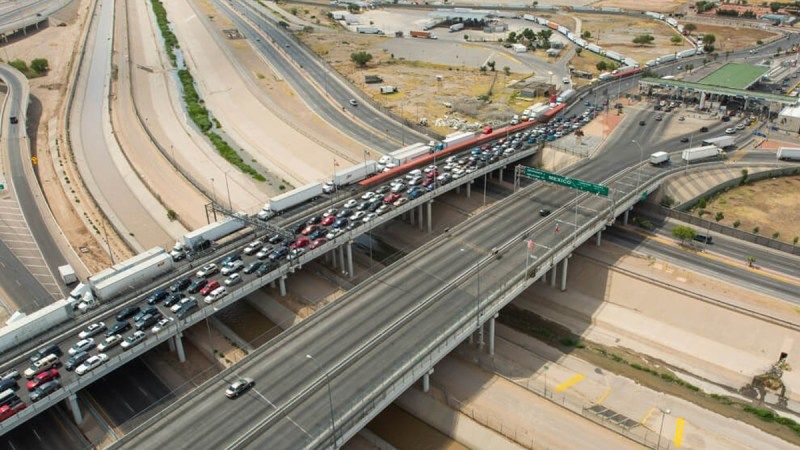 Cierre del puente Córdova-Américas genera caos en la frontera entre México y Estados Unidos