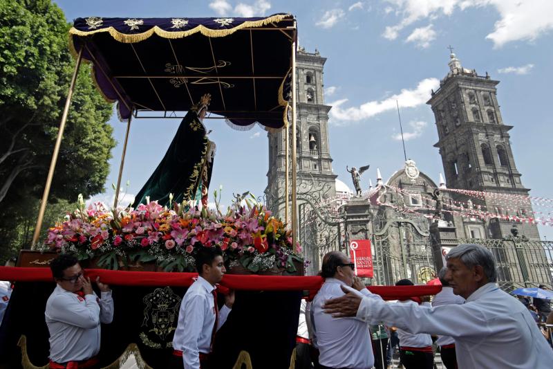 Mutitudinaria procesión en Puebla refuerza fe de feligreses - puebla-procesion-del-silencio-semana-santa-2-1024x683