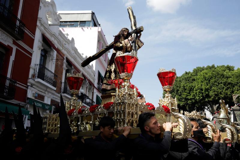 Mutitudinaria procesión en Puebla refuerza fe de feligreses - puebla-procesion-del-silencio-semana-santa-3-1024x683