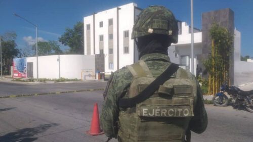 CANCÚN SIN REMEDIO EN SEGURIDAD || Abandonan los cuerpos de dos mujeres en edificio en construcción