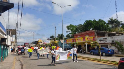 ABANDONAN AUTORIDADES A LA UIMQROO || Marcha y plantón por tercer día consecutivo en la Zona Maya