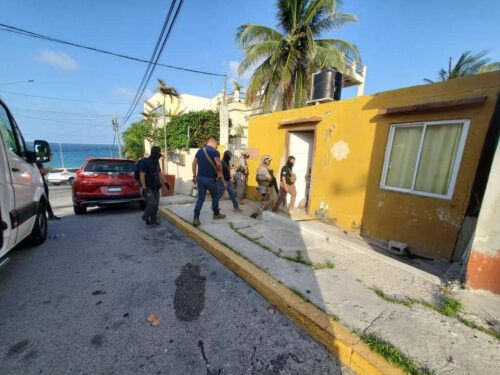 Asegura FGE Quintana Roo diversas dosis de droga en cateo realizado en un inmueble de Isla Mujeres